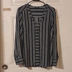 EUC EXPRESS Blouse Size XL with Adjustable Sleeves